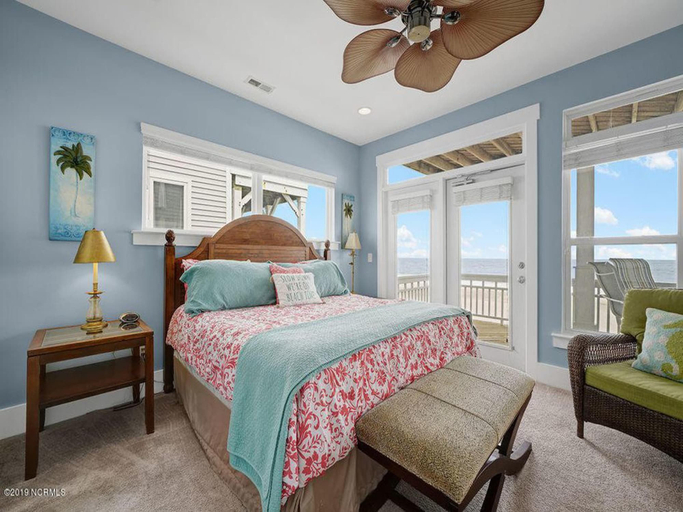 Property amenity 4, Dolphin Watch, New Hanover