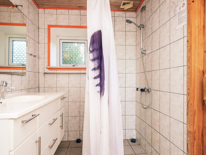 Bathroom 3, 12 Person Holiday Home in Bredebro, Tønder