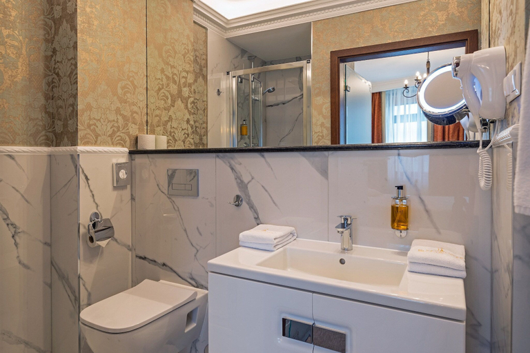 Bathroom 4, SleepWalker Boutique Suites, Środa Śląska
