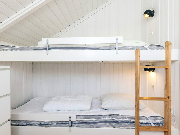 Bedroom 2, Lovely Holiday Home in Ã…lbÃ¦k near Sea, Frederikshavn