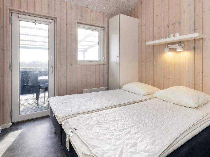 Interior 5, 5 Star Holiday Home in Lokken, Hjørring