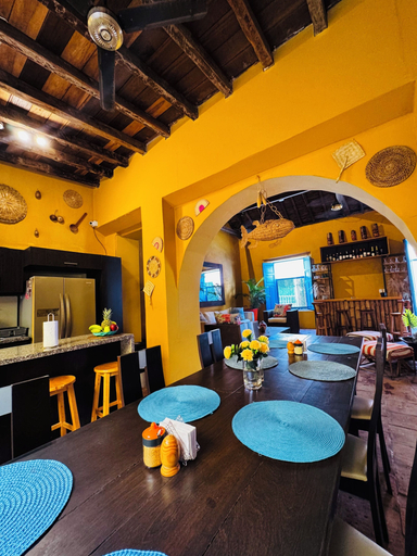 Food & Drinks 4, CASA ENCANTADA, Santa Marta (Dist. Esp.)