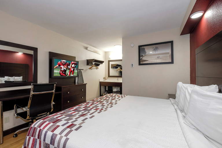 Bedroom 3, Red Roof Inn Tallahassee - University, Leon