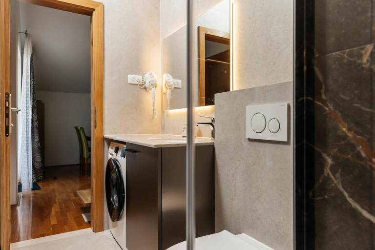 Bathroom 2, Villa Znjan - Sea view apartman, Split