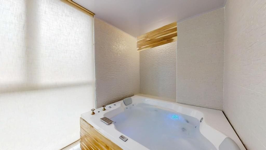Bathroom 2, Origen Hotel Boutique, Medellín