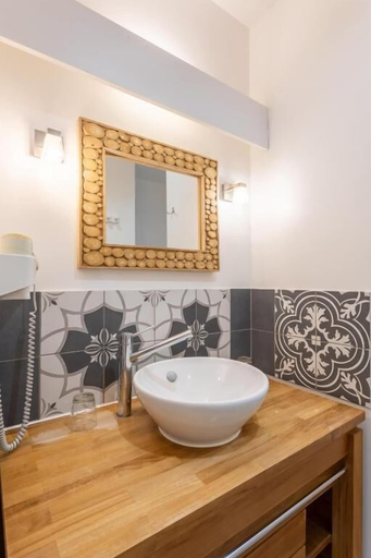 Bathroom 5, AU P'TIT CREUX DES LANDES, Landes