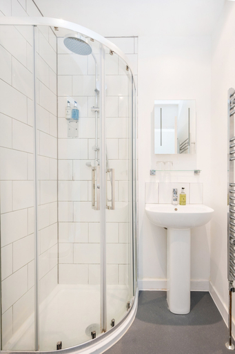 Bathroom 4, Clifton Hotel, Bristol