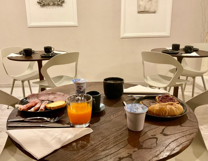 Food & Drinks 5, Cibele Bed&Breakfast, Rome
