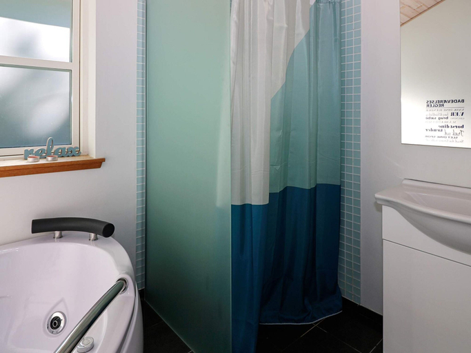 Bathroom 3, Attractive Holiday Home with Whirlpool near Hadsund, Mariagerfjord