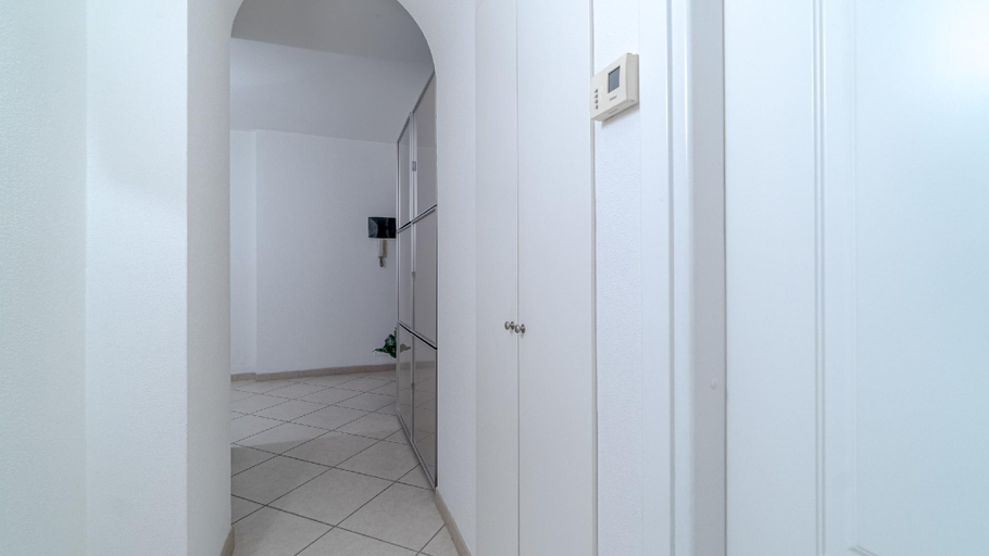 Others 4, Italianway - Aurelia Levante 103 B, Genova