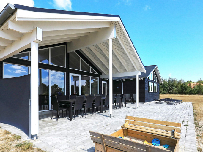Others 5, 5 Star Holiday Home in Albaek, Frederikshavn
