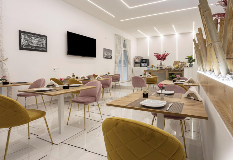Food & Drinks 5, HOTIDAY Room Collection - Napoli Duomo, Napoli
