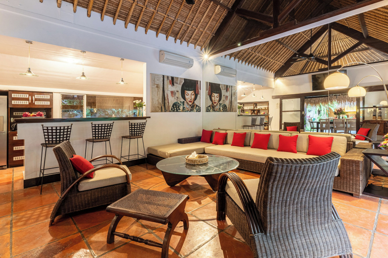 Food & Drinks 5, Villa Elleo, Badung