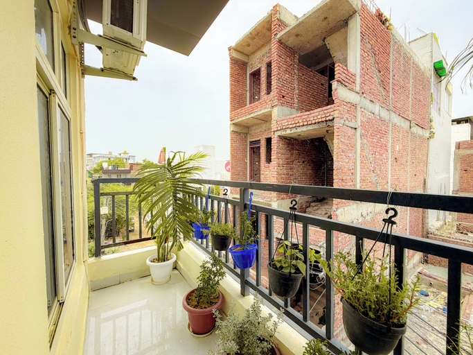 Property grounds 3, Hotel Avyan Palace, Mathura