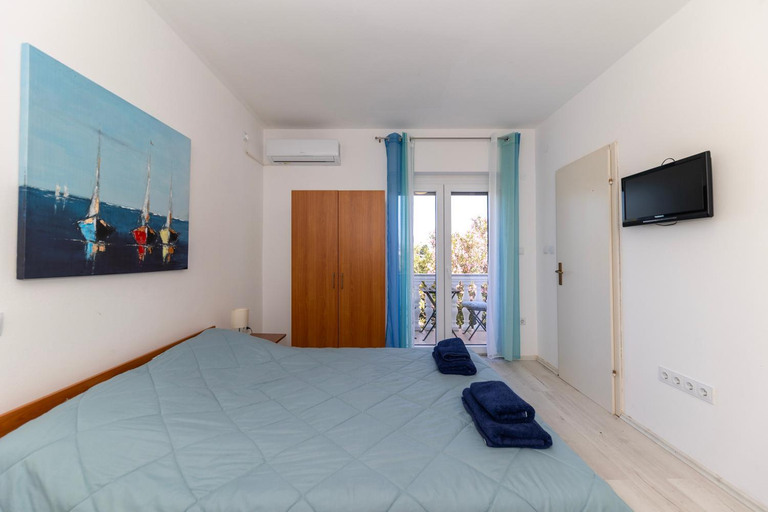 Bedroom 2, Villa Dalmatia Sukosan - Harbour Breeze Apartments, Sukošan