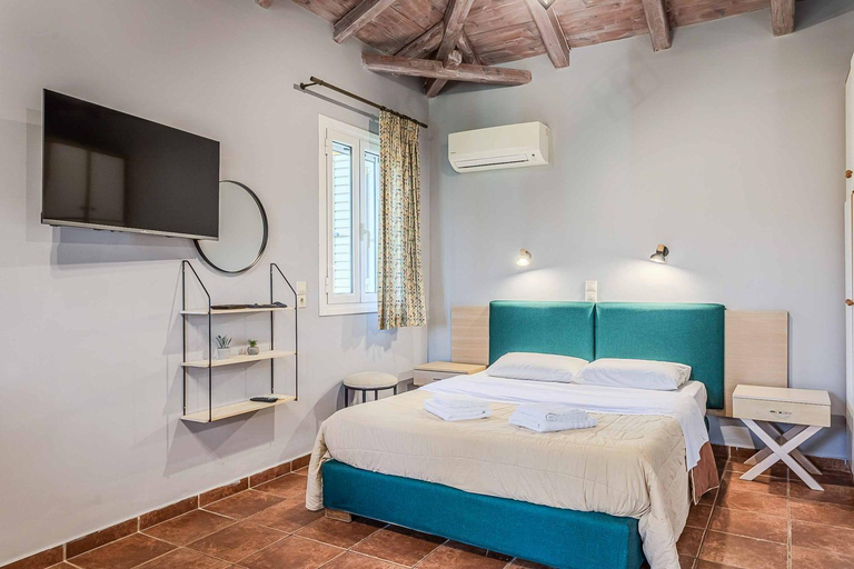 Bedroom 2, Villa Palataki I, Peloponnese
