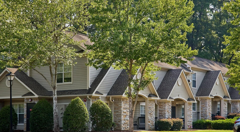 Exterior, Landing Amazing 3BD in Patterson Place, Durham