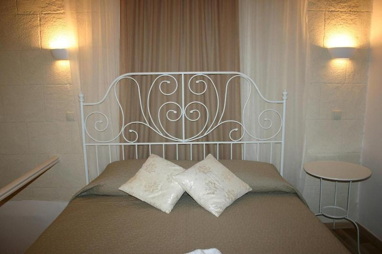Bedroom 2, Evdokia Hotel, South Aegean