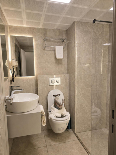 Bathroom 3, Kayalar Hotel, Antalya