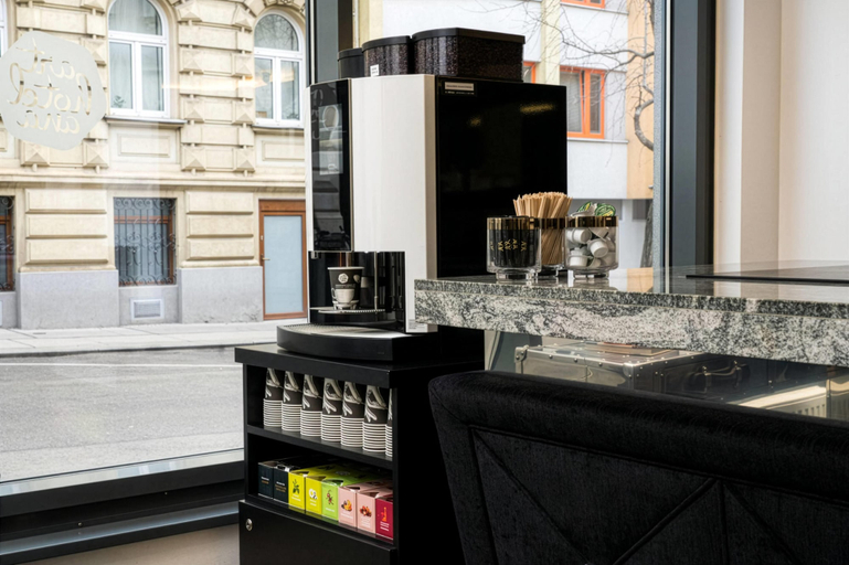 Food & Drinks 5, elaya hotel vienna city west, Trademark by Wyndham, Wien