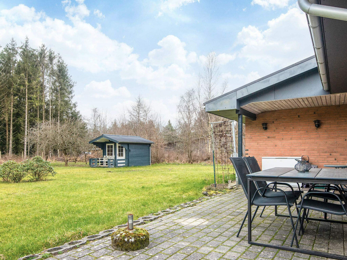 Others 5, 5 Person Holiday Home in Bording, Ikast-Brande