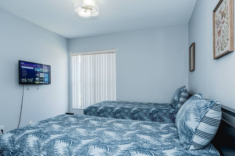 Room 4, 4BR Kissimmee Home Near Disney With Pool, Osceola
