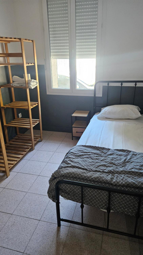 Bedroom 3, Hotel le Saint Eloi, Hérault