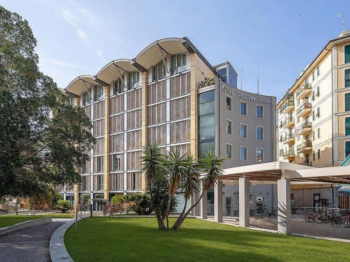 Exterior & Views 2, B&B HOTEL Imperia Rossini al Teatro, Imperia
