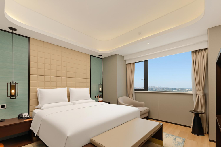 Bedroom 2, Grand Kingtown S Hotel, Chengdu