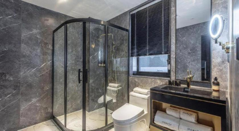 Bathroom, Shanghai Jinli S Hotel- Lujiazui Branch, Shanghai