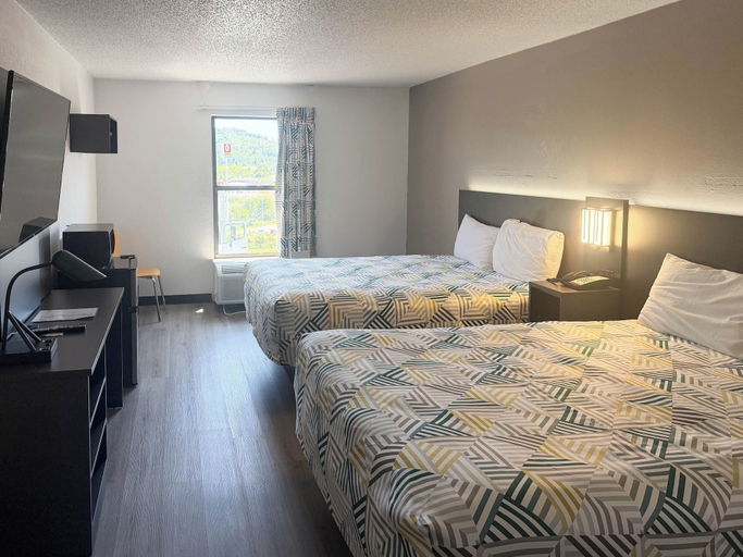 Bedroom 3, Motel 6 Fancy Gap, VA, Carroll