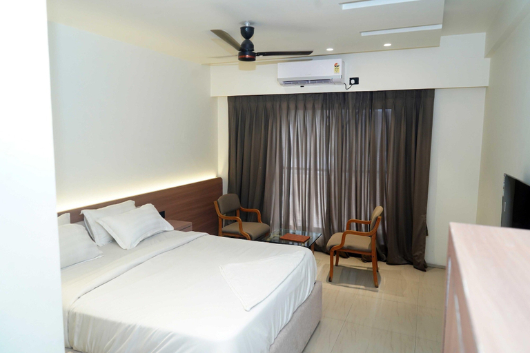 Room 4, Classic Hotel Utkarsh, Dadra and Nagar Haveli