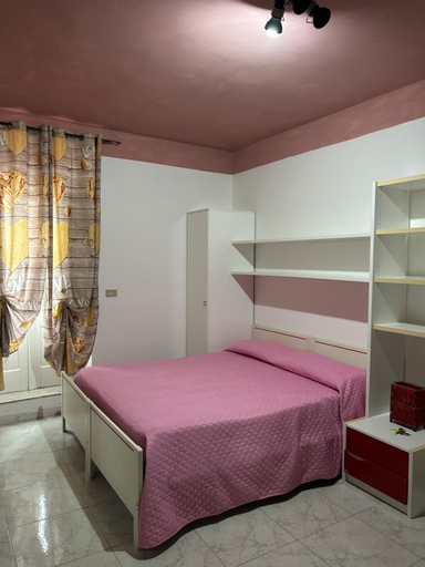 Bedroom 2, Residenza delle Rose, Potenza