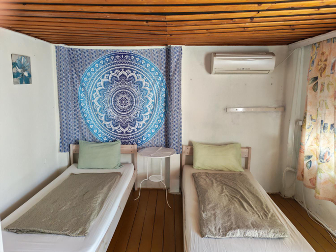 Bedroom 2, Tisza 56 Vendeghaz, Szeged