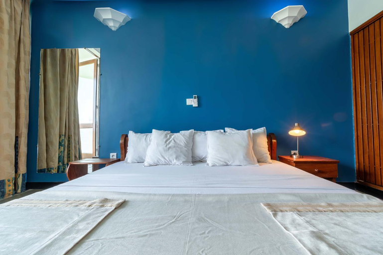 Bedroom 4, Hostellerie de la Sanaga, Sanaga Maritime