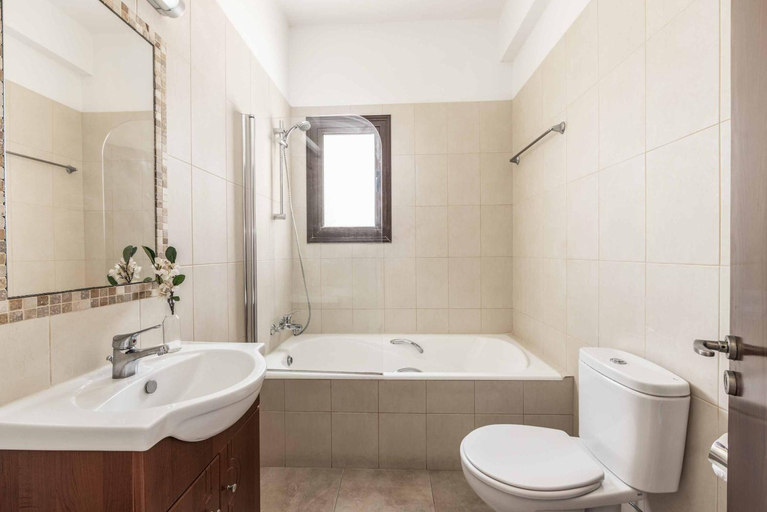 Bathroom 3, Villa Evanthia