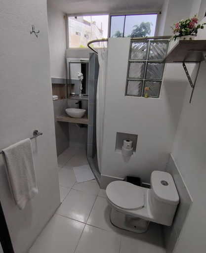 Bathroom 2, Lava Heron Galapagos Apartment, Santa Cruz