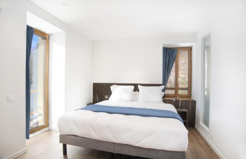 Room 2, Auberge de morcles, Aigle