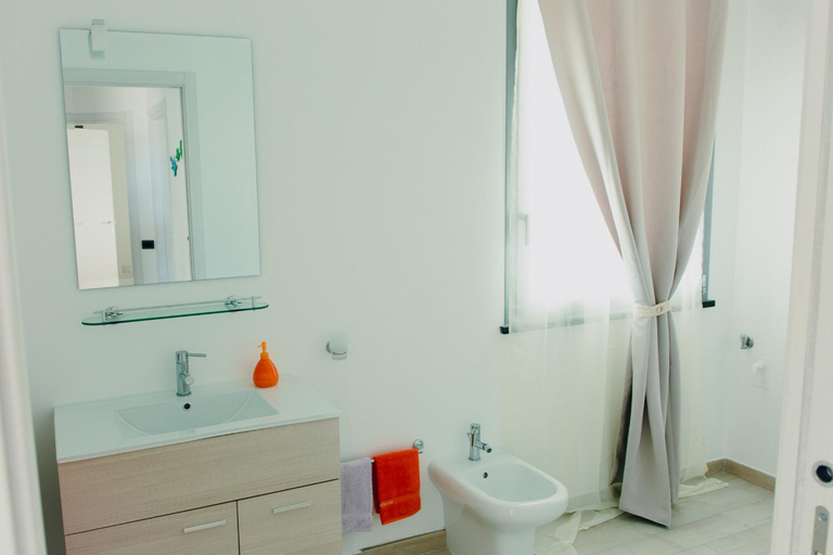 Bathroom 3, Ville Riviera, Carbonia-Iglesias
