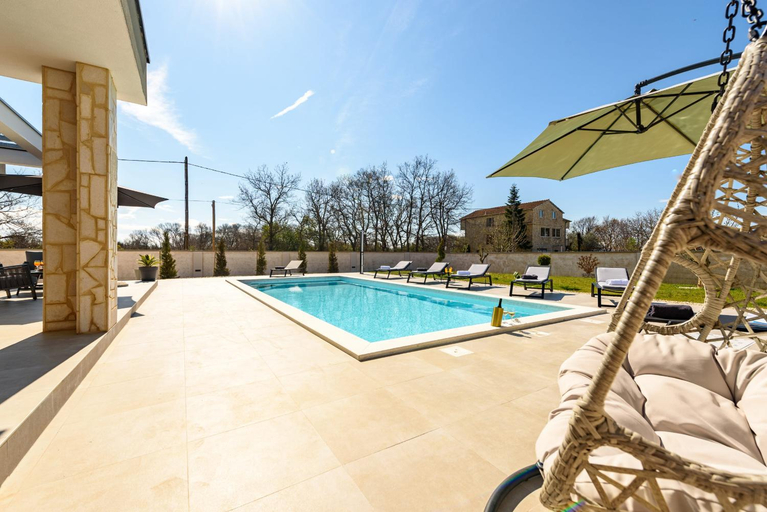 Swimming pool 4, Villa Ro&Lu ZadarVillas, Zemunik Donji