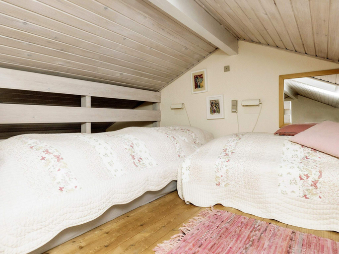 Bedroom 2, 4 Person Holiday Home in Aeroskobing, Ærø