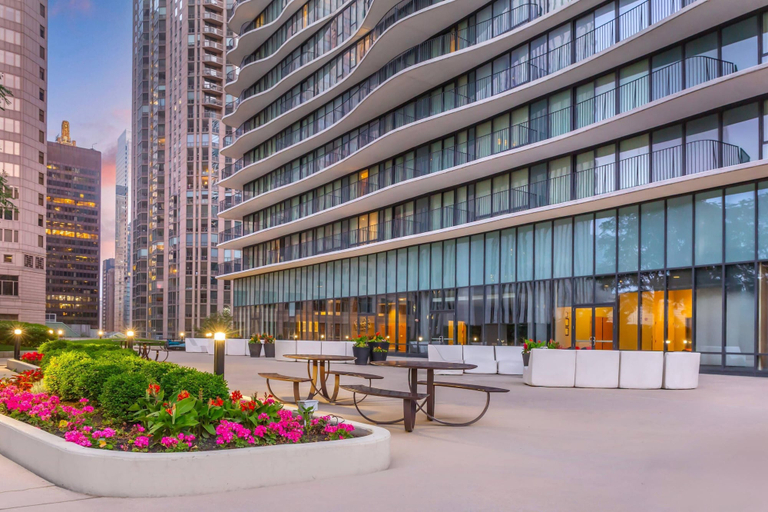 Exterior & Views 1, Radisson Blu Aqua Hotel Chicago, Cook