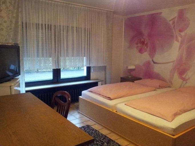 Bedroom 4, Hotel am Hallenbad, Mettmann