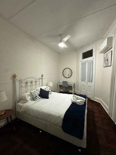 Bedroom 1, Koorawatha Hotel, Young