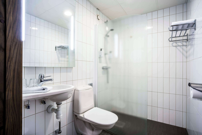 Bathroom 4, Scandic Borlänge, Borlänge