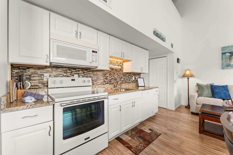 Others 5, Peaceful Lakeview Escape - For 6, Taney