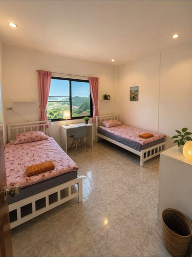 Room 4, Spacious Rooftop Apartment With Terrace, Hua Hin