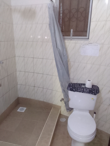 Bathroom 4, DREAM JET COTTAGES, Entebbe