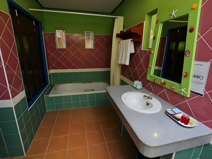 Bathroom 5, Lawana Escape Beach Resort, Pran Buri