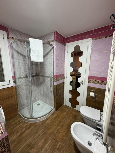 Bathroom 5, Rialto Suite, Venezia